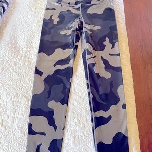 Yoga, pants, warned couple of times, In very good condition.